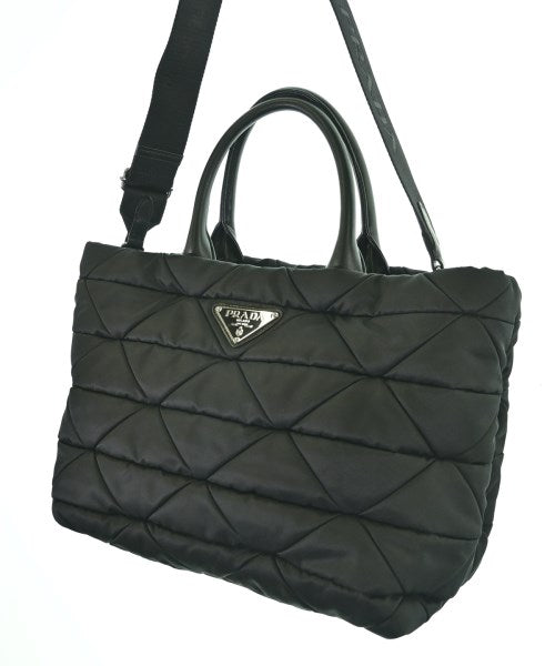 PRADA กระเป๋าถือ