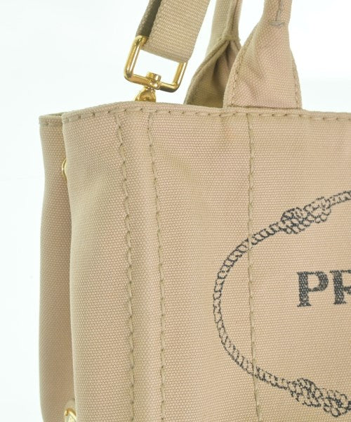 PRADA กระเป๋าถือขนาดใหญ่