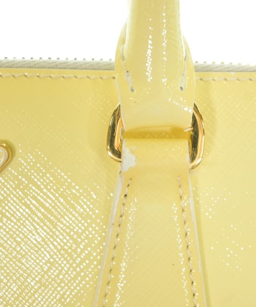 PRADA กระเป๋าถือ