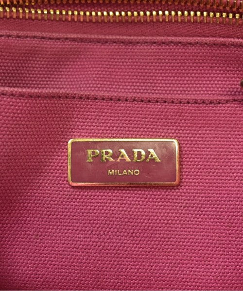 PRADA กระเป๋าถือขนาดใหญ่