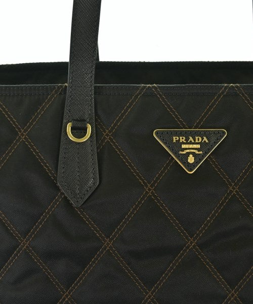 PRADA กระเป๋าถือขนาดใหญ่