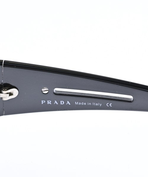 PRADA แว่นกันแดด