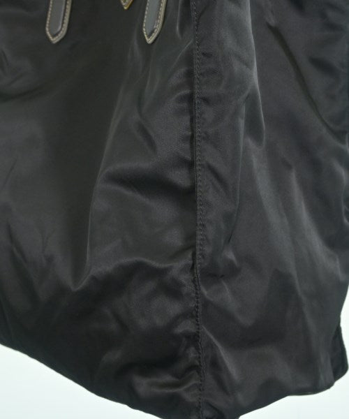 PRADA กระเป๋าถือขนาดใหญ่