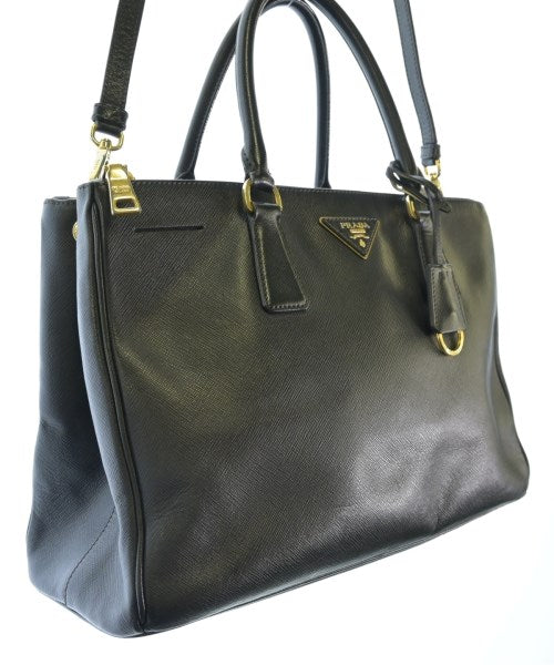 PRADA กระเป๋าถือ