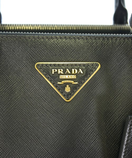 PRADA กระเป๋าถือ