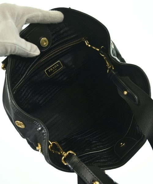 PRADA กระเป๋าถือ