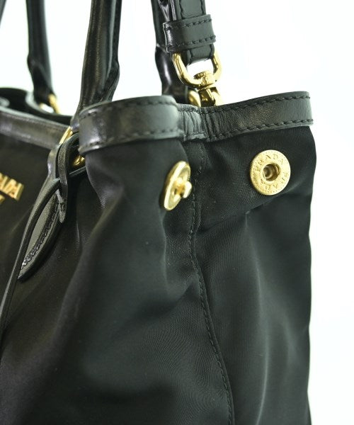 PRADA กระเป๋าถือ