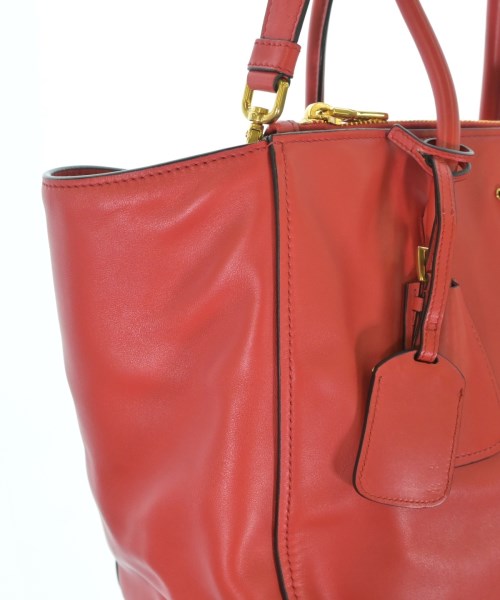 PRADA กระเป๋าถือขนาดใหญ่