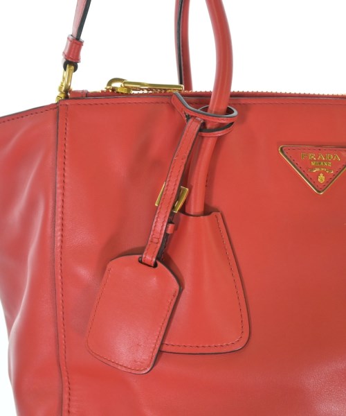 PRADA กระเป๋าถือขนาดใหญ่