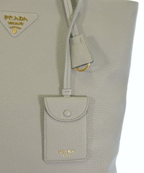 PRADA กระเป๋าถือขนาดใหญ่