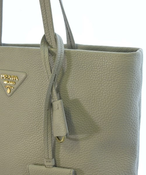 PRADA กระเป๋าถือขนาดใหญ่