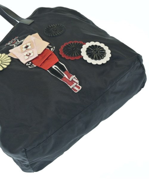 PRADA กระเป๋าถือขนาดใหญ่