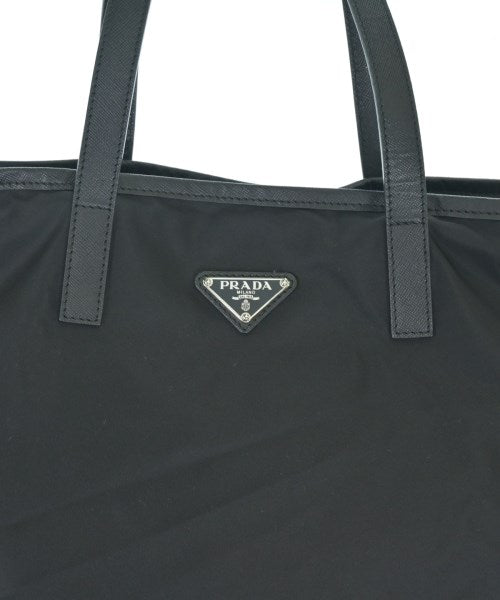 PRADA กระเป๋าถือขนาดใหญ่
