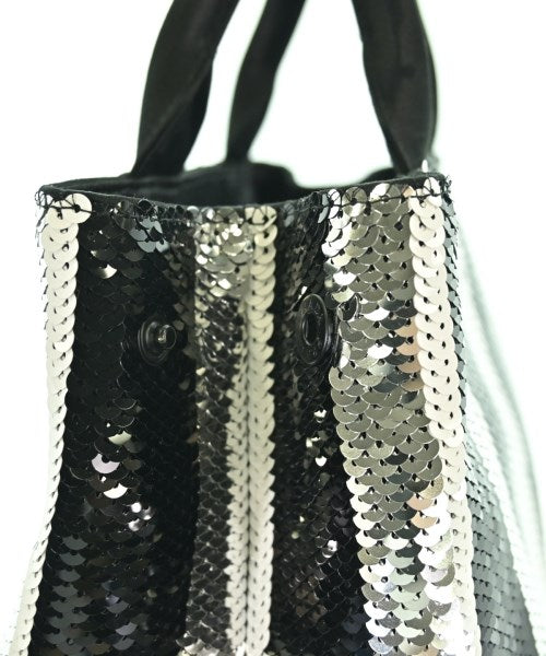 PRADA กระเป๋าถือ