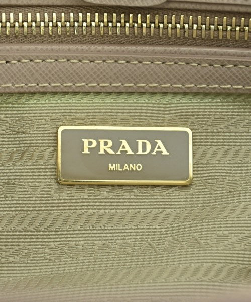 PRADA กระเป๋าถือ