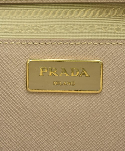 PRADA กระเป๋าถือ