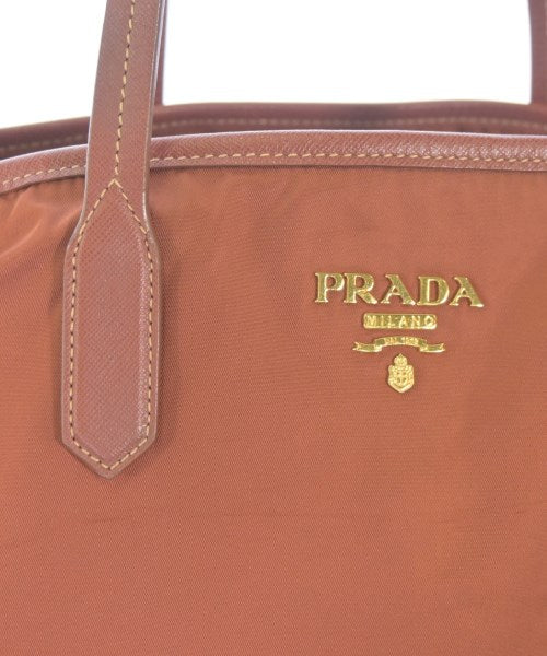 PRADA กระเป๋าถือขนาดใหญ่