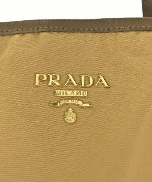 PRADA กระเป๋าถือขนาดใหญ่