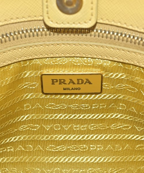 PRADA กระเป๋าถือ