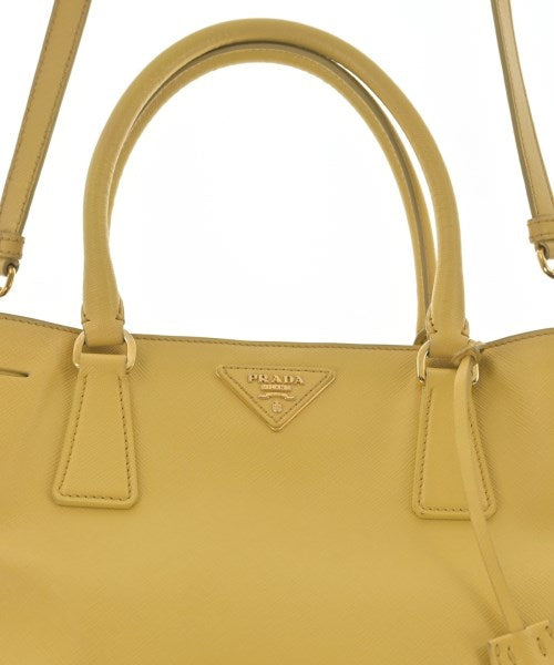 PRADA กระเป๋าถือ