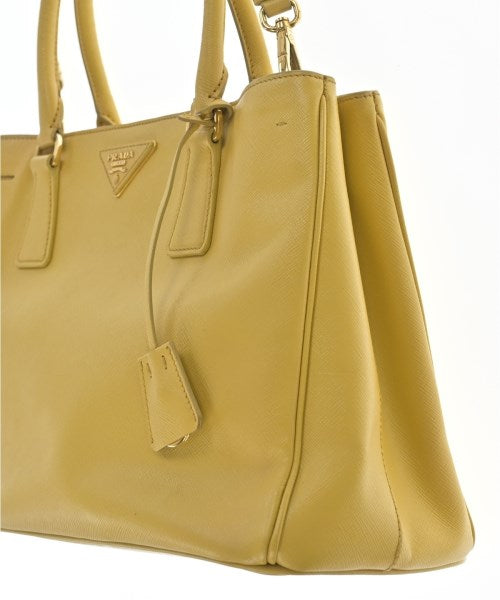 PRADA กระเป๋าถือ