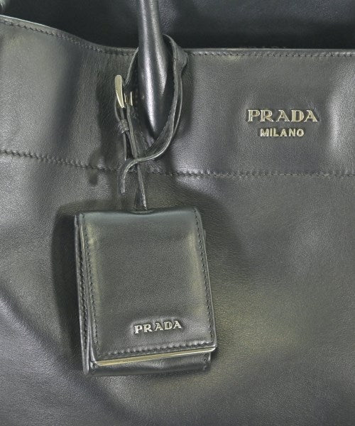 PRADA กระเป๋าถือขนาดใหญ่