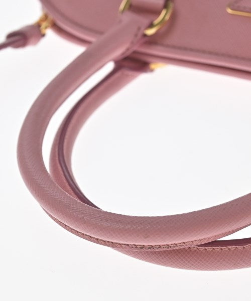 PRADA กระเป๋าถือ