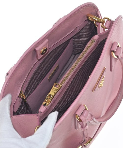 PRADA กระเป๋าถือ
