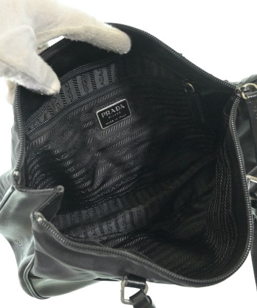 PRADA กระเป๋าถือ