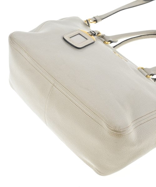 PRADA กระเป๋าถือ