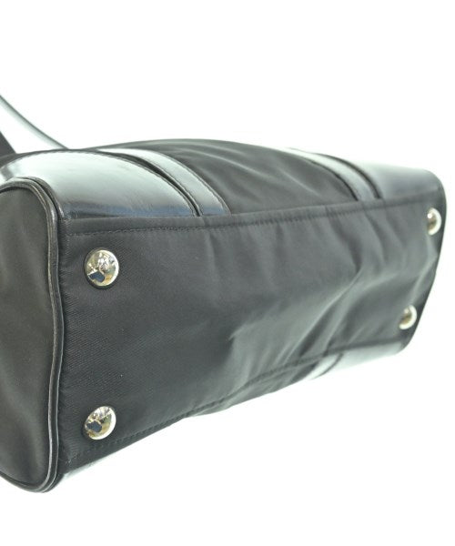PRADA กระเป๋าถือ