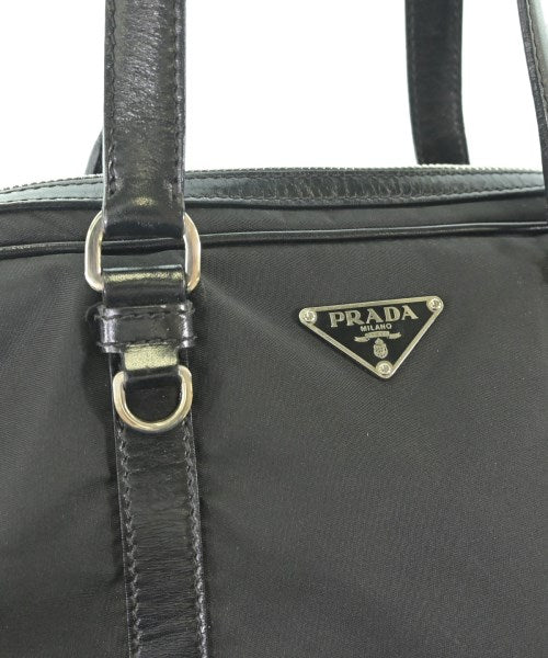 PRADA กระเป๋าถือ