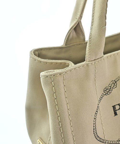 PRADA กระเป๋าถือขนาดใหญ่