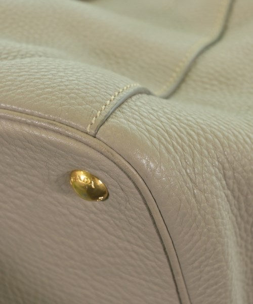 PRADA กระเป๋าถือขนาดใหญ่