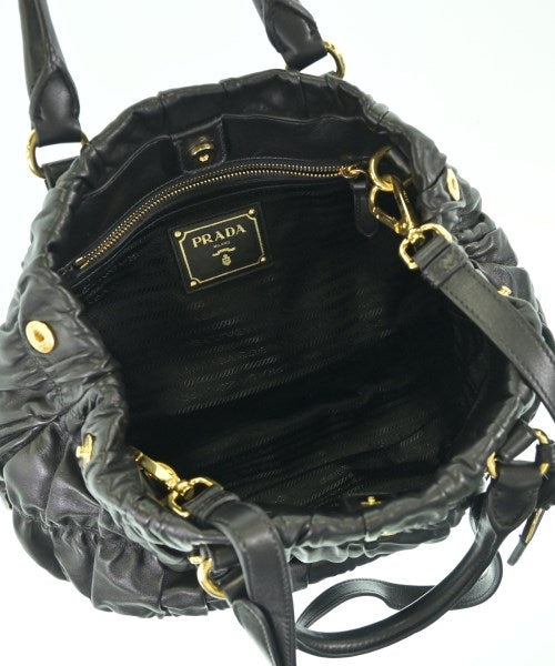 PRADA กระเป๋าถือ
