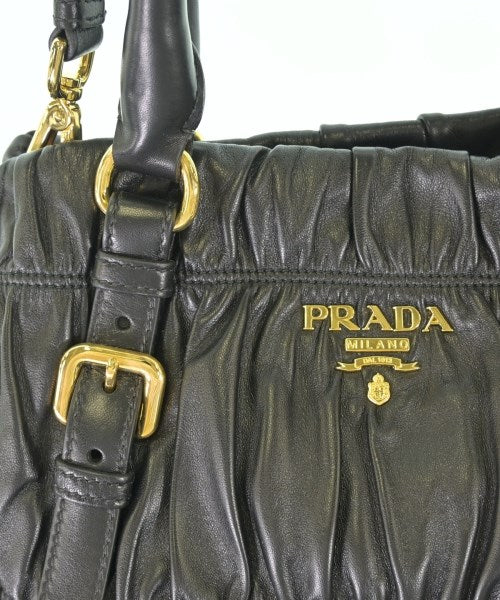 PRADA กระเป๋าถือ