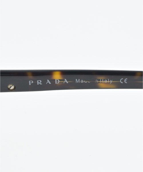 PRADA แว่นกันแดด