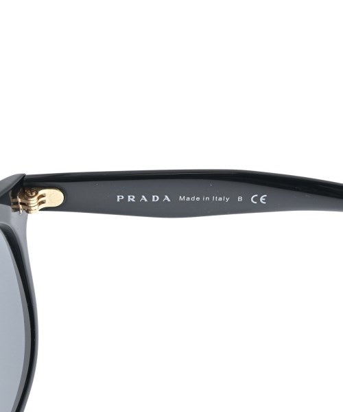 PRADA แว่นกันแดด