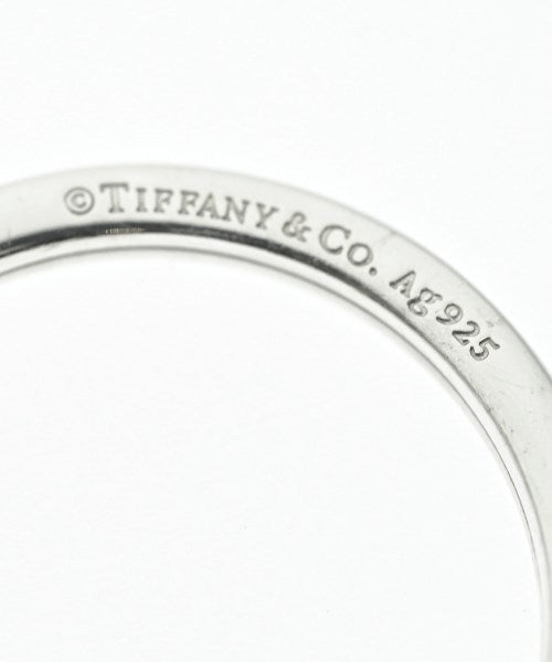 TIFFANY & CO. เครื่องประดับบนกระเป๋า