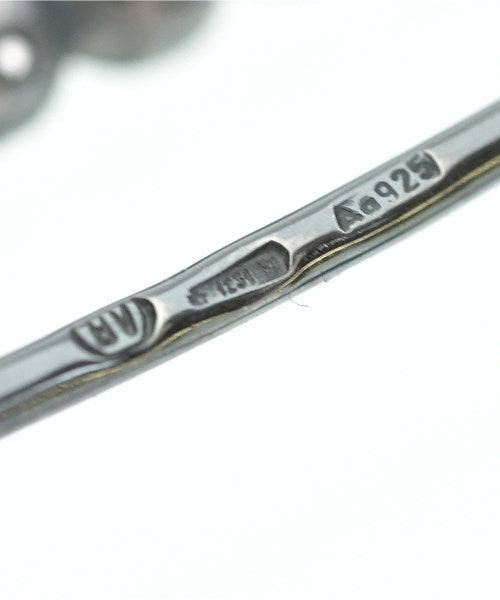 BOTTEGA VENETA เข็มกลัด/ดอกไม้ติดเสื้อ