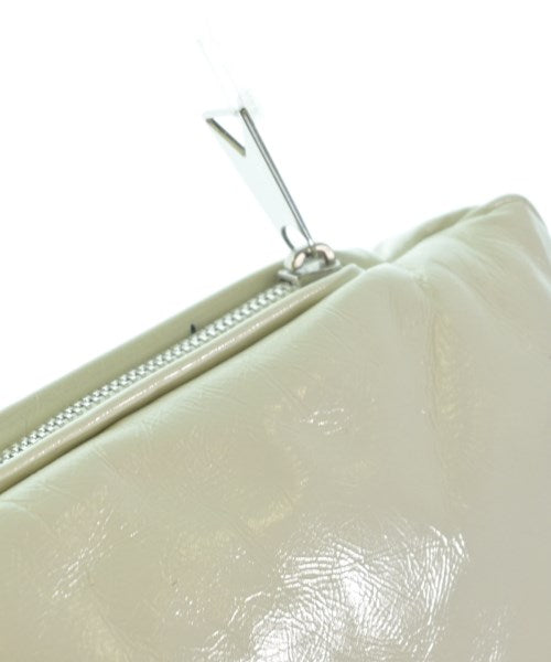 BOTTEGA VENETA คลัตช์