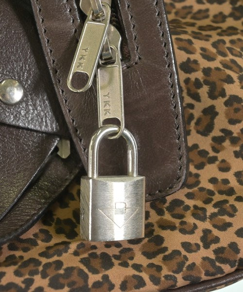 BOTTEGA VENETA กระเป๋าใส่อุปกรณ์ขนาดใหญ่