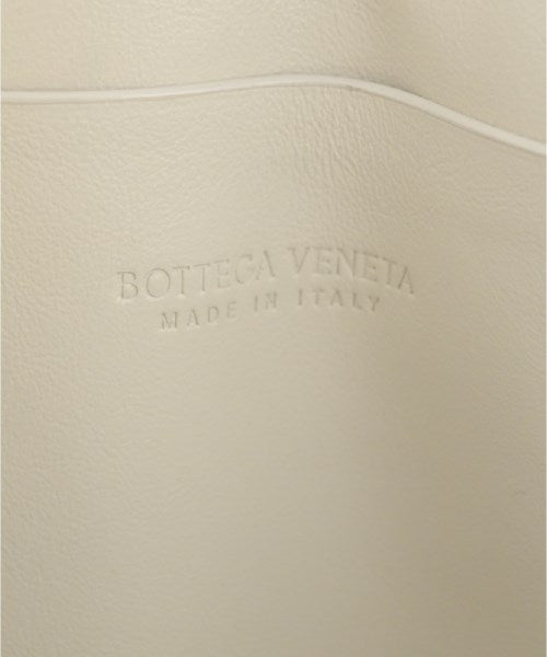 BOTTEGA VENETA คลัตช์