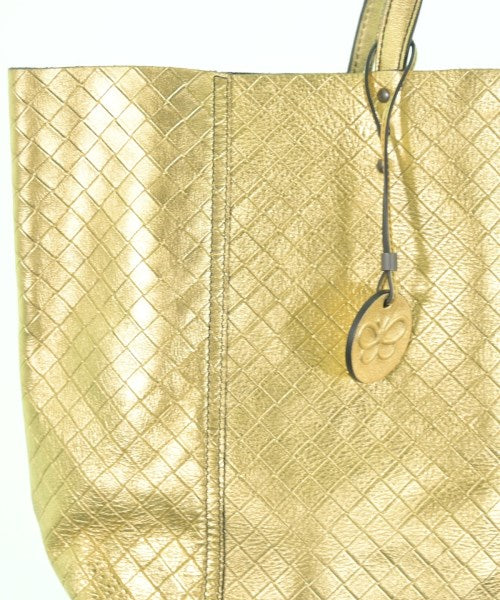 BOTTEGA VENETA กระเป๋าถือขนาดใหญ่