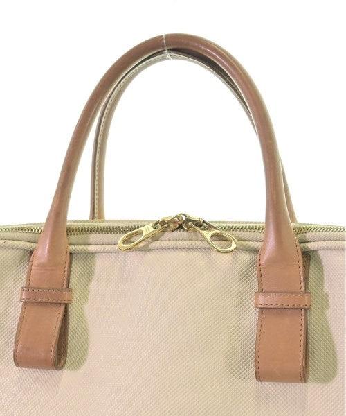 BOTTEGA VENETA กระเป๋าใส่อุปกรณ์ขนาดใหญ่