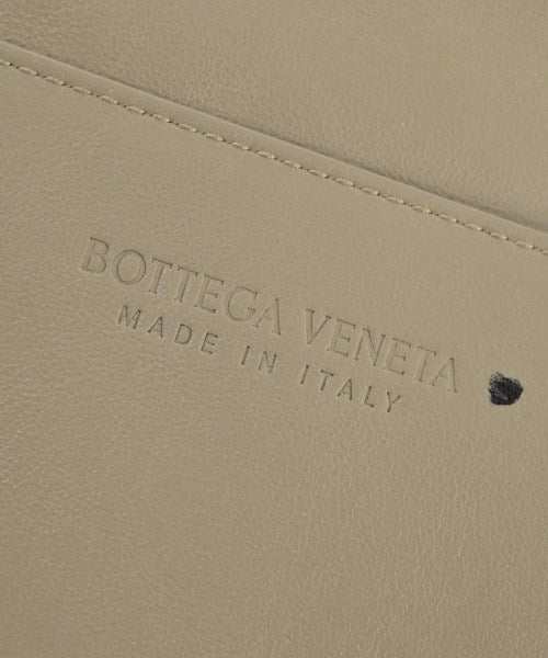 BOTTEGA VENETA คลัตช์