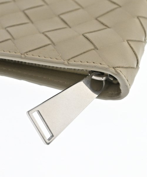 BOTTEGA VENETA คลัตช์