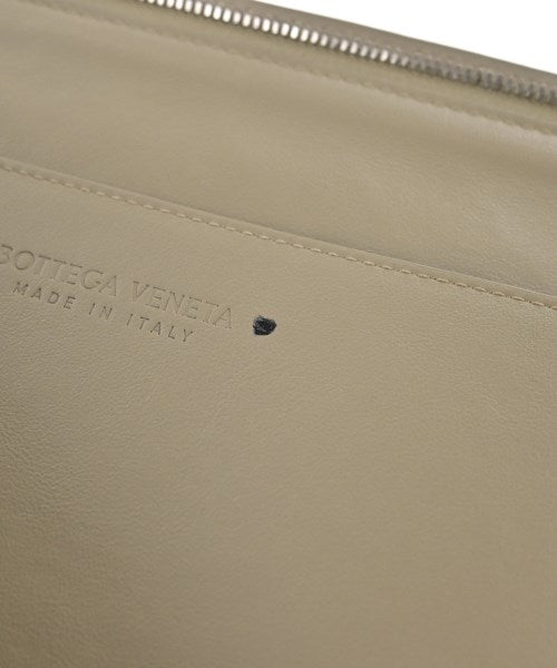 BOTTEGA VENETA คลัตช์