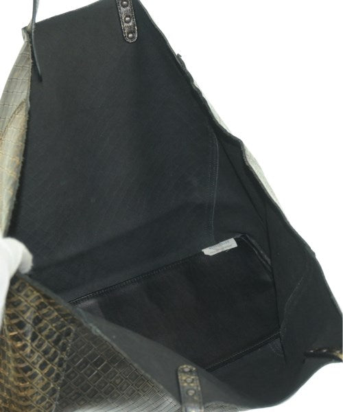 BOTTEGA VENETA กระเป๋าถือขนาดใหญ่