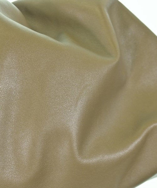 BOTTEGA VENETA คลัตช์